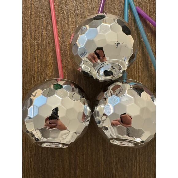 Set of 5 Silver Disco Ball Party Tumblers Reusable Plastic - Picture 2 of 4